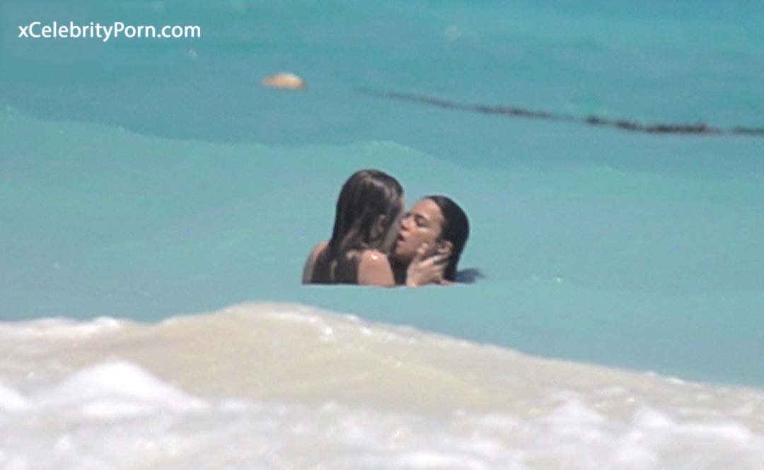 Michelle Rodriguez xxx - videos famosas xxx- fotos  modelos xxx - fotos robadas famosas - cantantes xxx-cantantes desnudas (13)