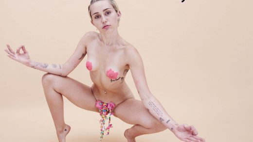 Miley Cyrus posando desnuda xxx – fotos famosas xxx – videos porno  famosas – modelos -xxx fotos robadas – celebrity xxx (5)